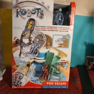 134426 ROBOTS, GASKET'S CHOP SHOP, EXCLUSIVE FENDER FIGURE INCL., NIB, 2004# box